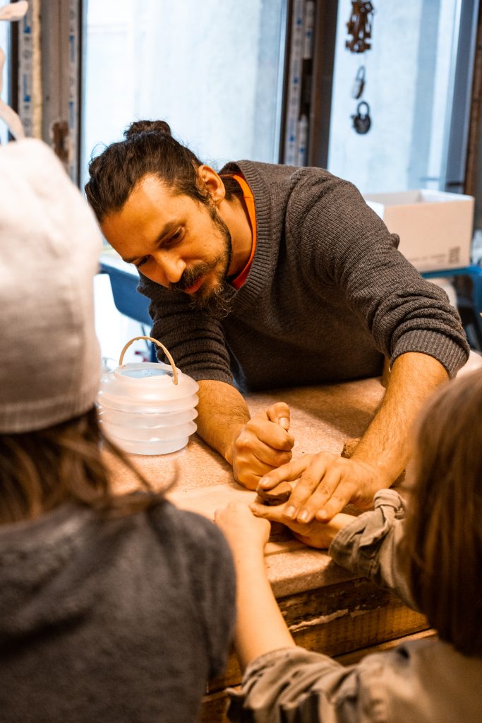 Atelier-cu-copii-3-683x1024